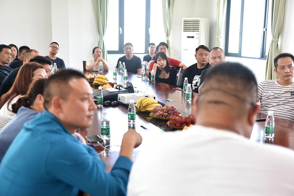 佰威国际高端门窗